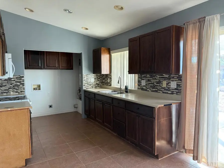 1225 Sargo Avenue, Thermal, CA 92274 - #3