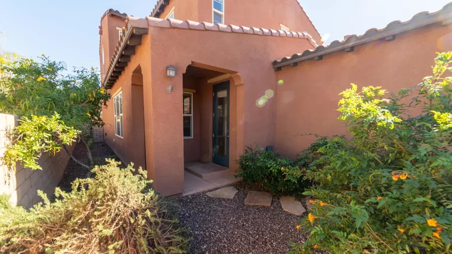 570 Calle Vibrante, Palm Desert, CA 92211 - #3