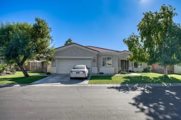 79835 Parkway Esplanade N, La Quinta, CA 92253