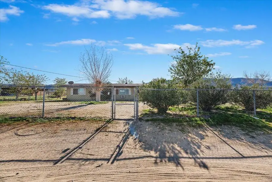 49133 Manzanita Drive, Landers, CA 92285 - #3