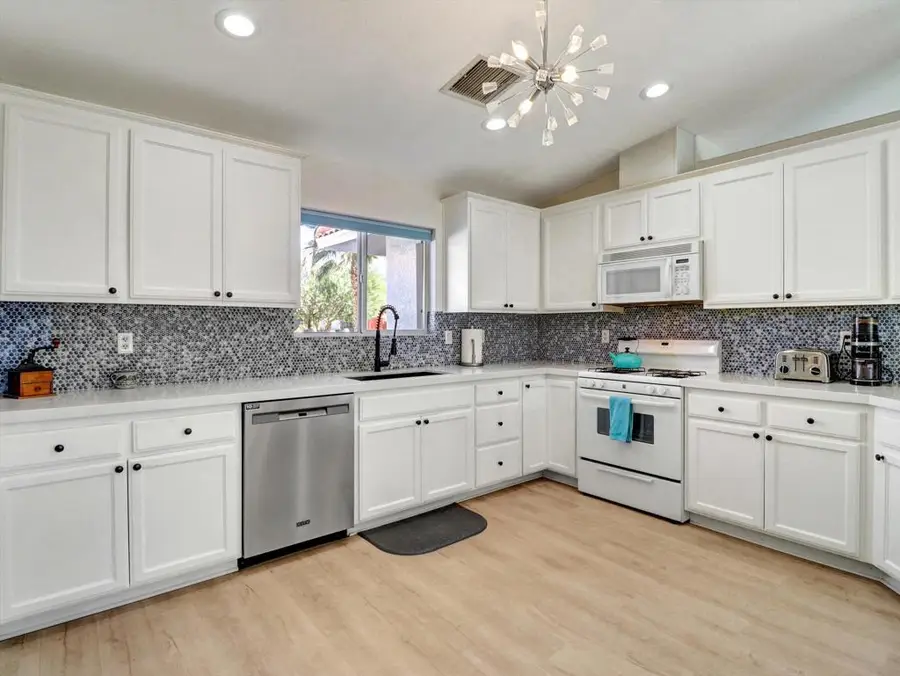 9201 Warwick Drive, Desert Hot Springs, CA 92240 - #2