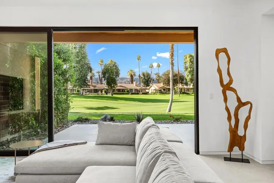 391 Gran Via, Palm Desert, CA 92260 - Image #2