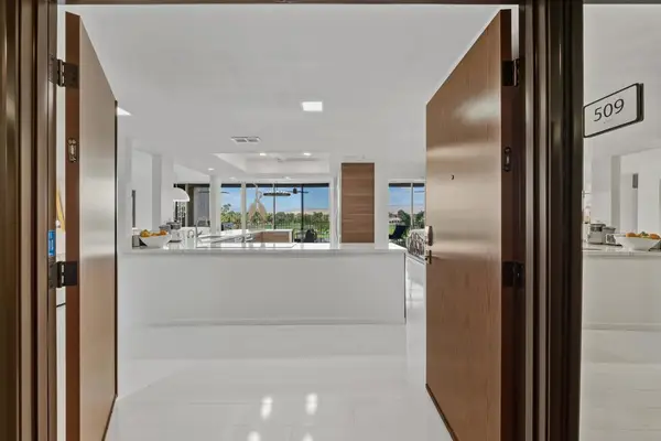 899 Island Drive #509, Rancho Mirage, CA 92270