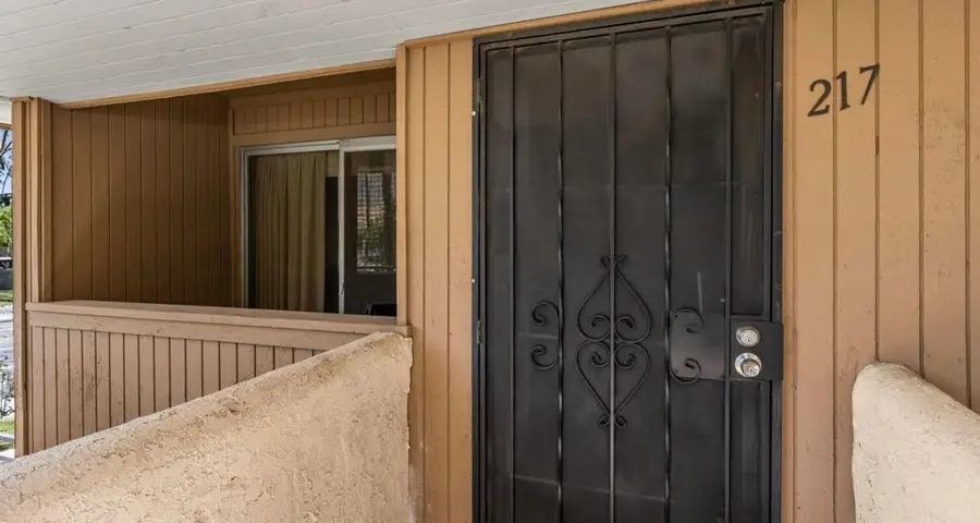 2875 N Los Felices Road #217, Palm Springs, CA 92262 - Image #3