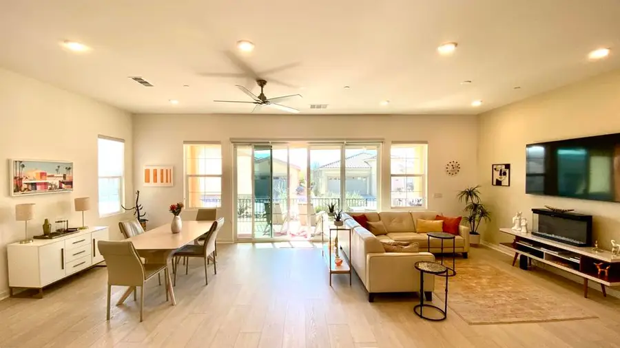 3461 Via Leonardo, Palm Desert, CA 92260 - #2