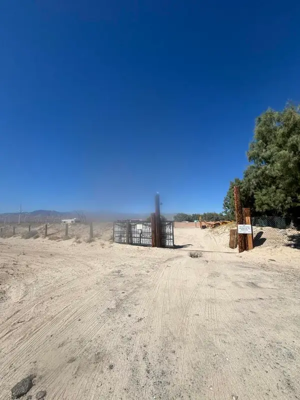 Address Withheld By Seller, Palm Springs, CA 92258