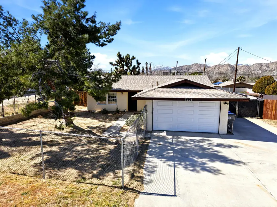 7526 Apache Trail, Yucca Valley, CA 92284 - #2