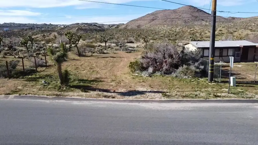58750 Barron Drive, Yucca Valley, CA 92284 - #2