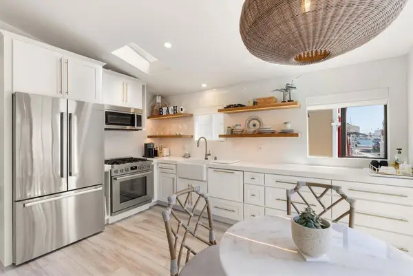 37 El Paseo Street, Newport Beach, CA 92663