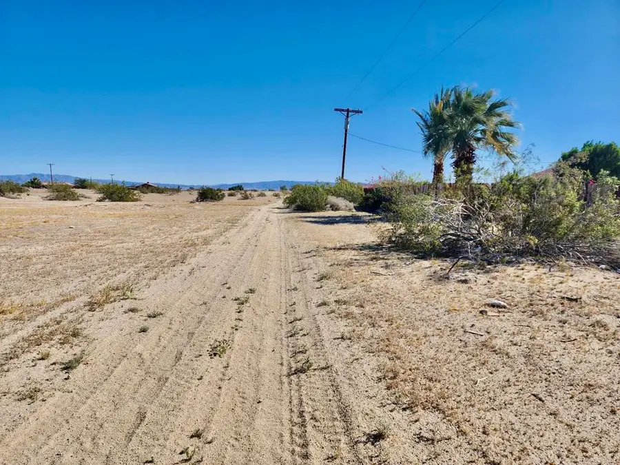 2265 Sand Ere Avenue, Thermal, CA 92274 - #3