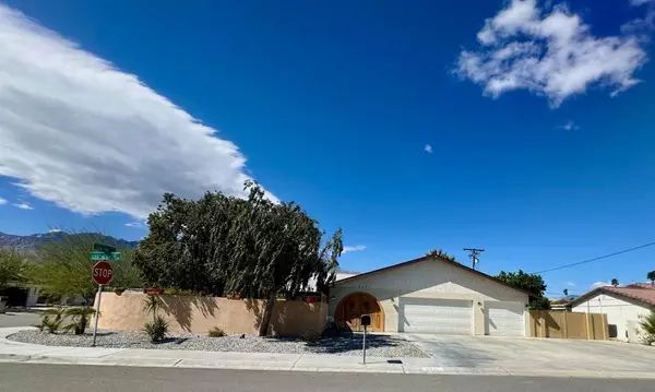 2231 N Los Alamos Road, Palm Springs, CA 92262