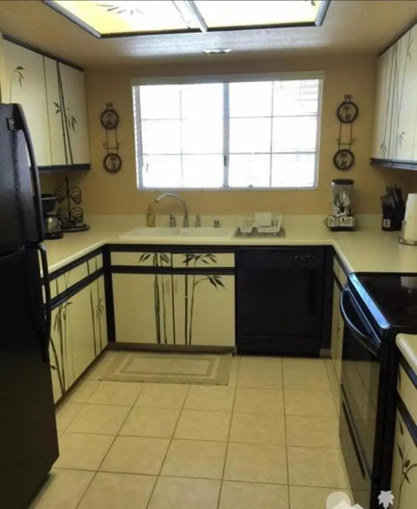 2001 E Camino Parocela #L84, Palm Springs, CA 92264 - #2