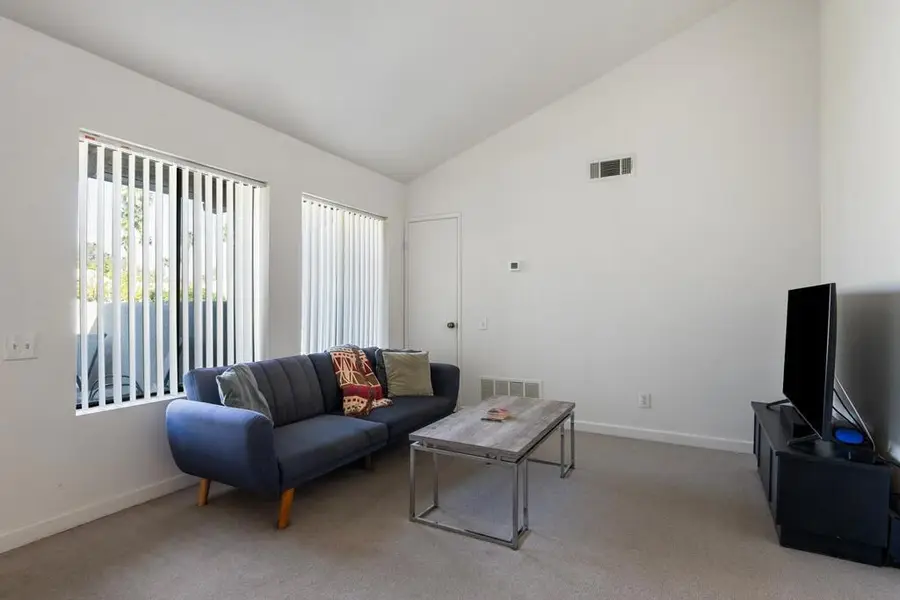 351 N Hermosa Drive #4b2, Palm Springs, CA 92262 - #3