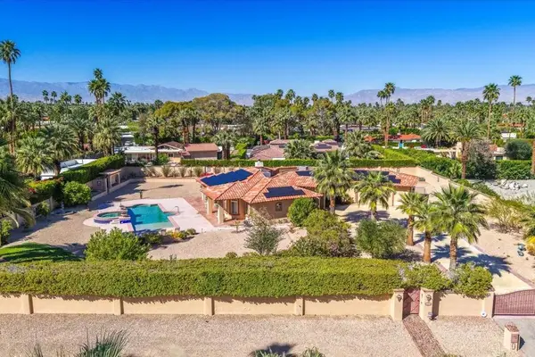 696 E Vereda Sur, Palm Springs, CA 92262