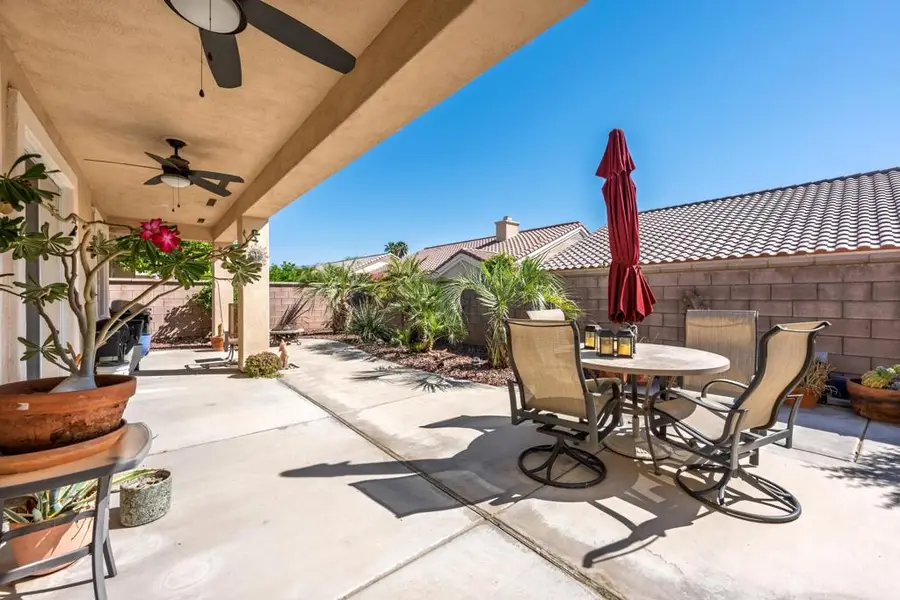 37318 Pineknoll Avenue, Palm Desert, CA 92211 - #3