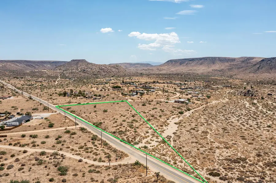 201 Pipes Canyon Road, Pioneertown, CA 92268 - #2