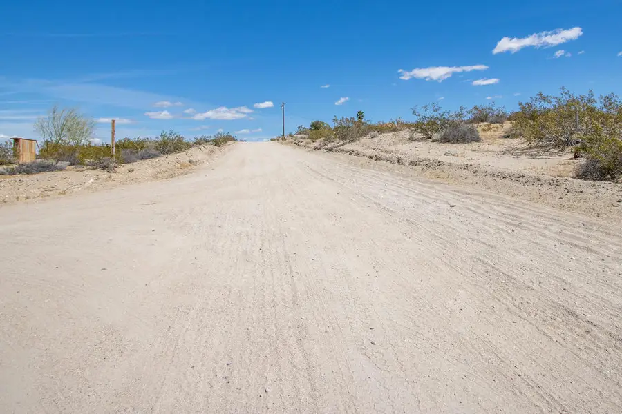 141 La Crescenta Drive, Joshua Tree, CA 92252 - #2