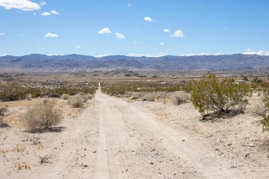 142 Shifting Sands, Joshua Tree, CA 92252 - #2