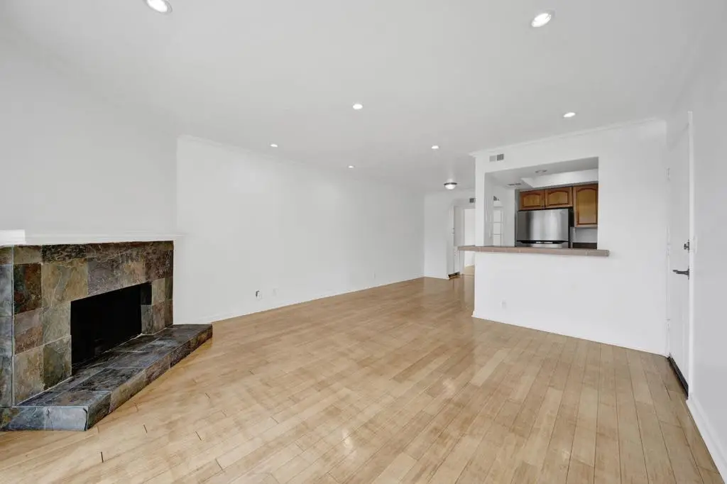 7307 Haskell Avenue #4, Van Nuys, CA 91406 - #1