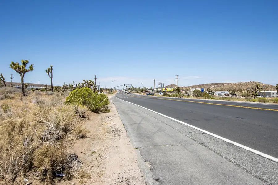 5020 Old Woman Springs Road, Yucca Valley, CA 92284 - #2