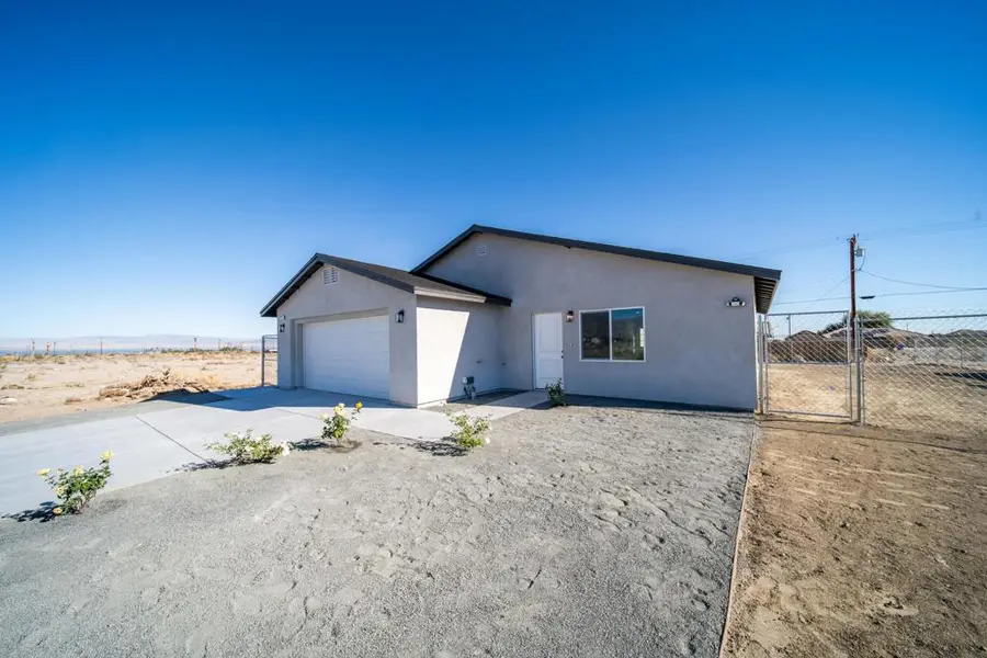 2864 Vista Avenue, Thermal, CA 92274 - #3