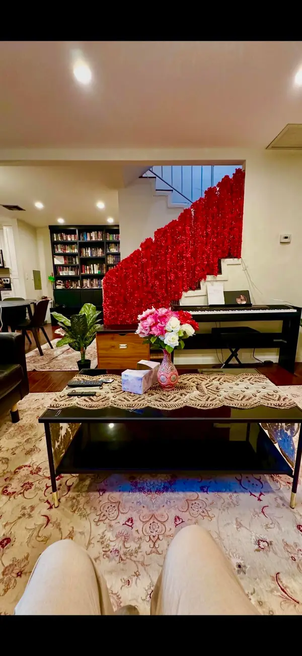 7301 Lennox Avenue #C10, Van Nuys, CA 91405