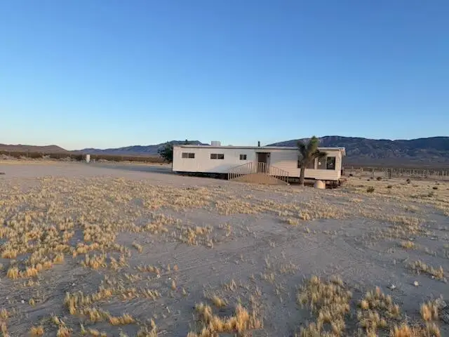 3 Foothill Road, Lucerne Valley, CA 92356 - #3