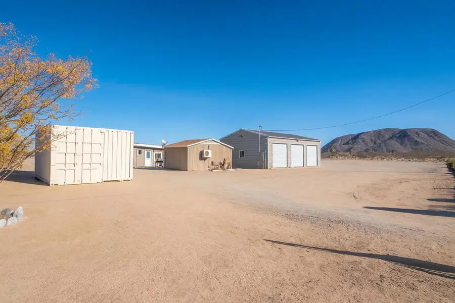 2467 Sand Drive, Landers, CA 92285 - #2