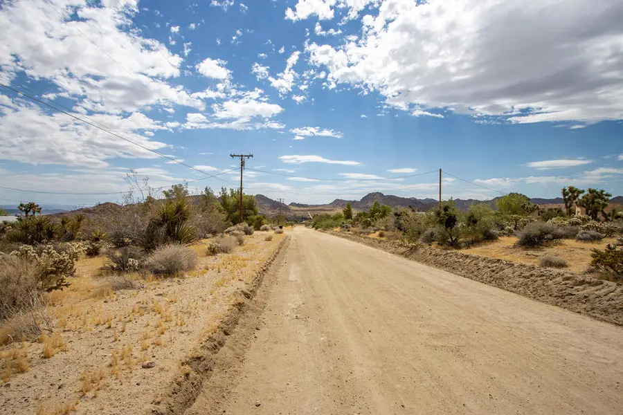 207 Onaga Trail, Joshua Tree, CA 92252 - #2