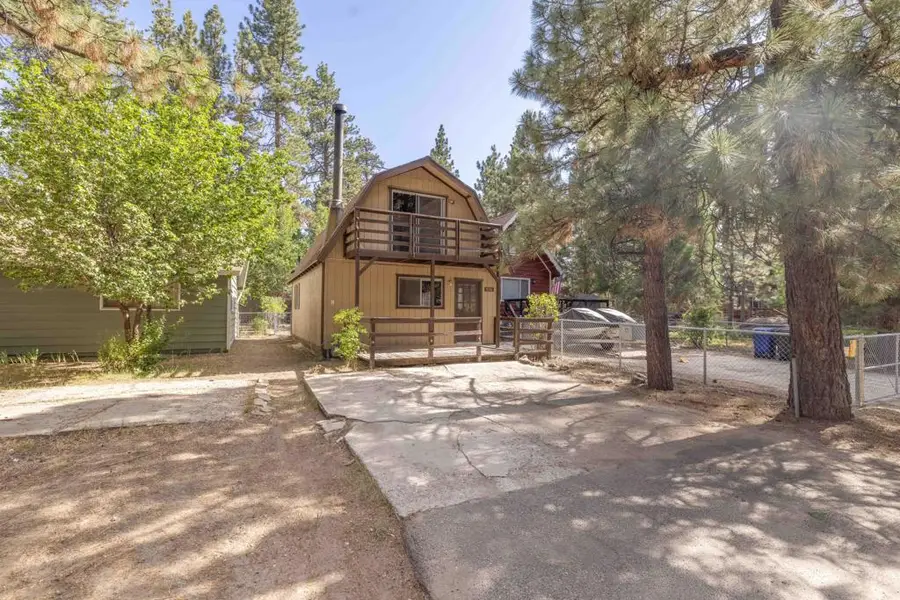 1016 Robinhood Boulevard, Big Bear City, CA 92314 - #2