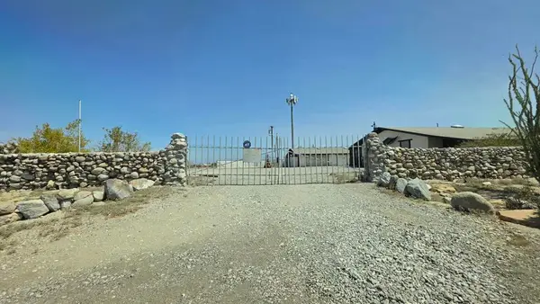 1512 Fillmore Drive, Thermal, CA 92274