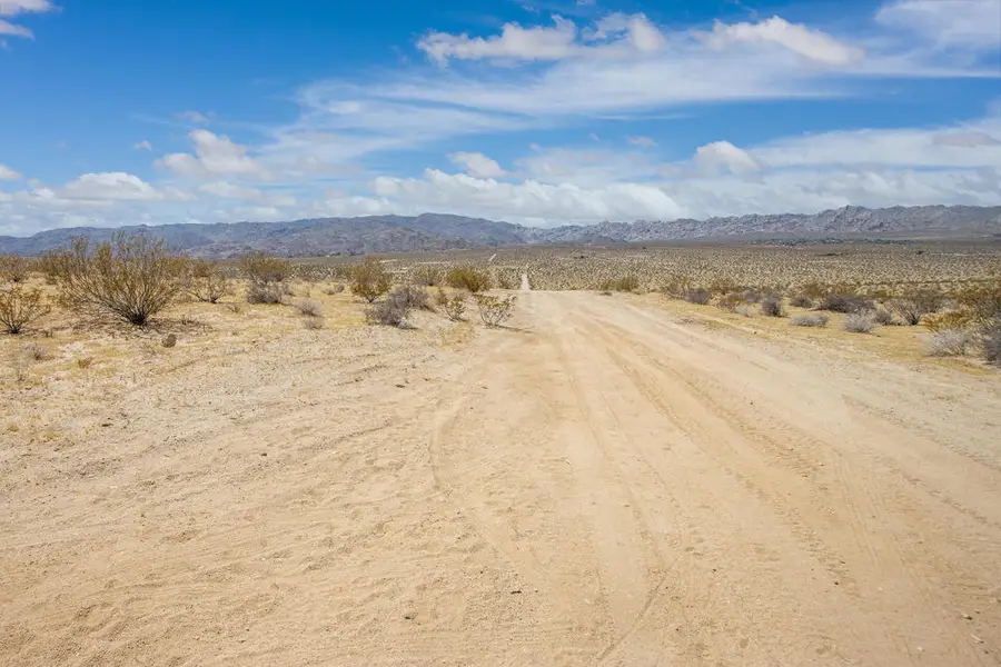 108 Pampa Avenue, Twentynine Palms Yucca Valley, CA 92277 - #2