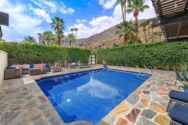 572 W Arenas Road #2, Palm Springs, CA 92262