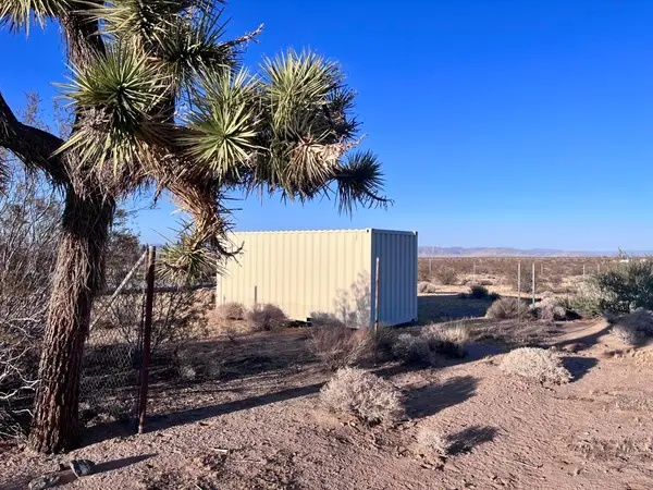 777 Lambert Lane, Landers, CA 92285