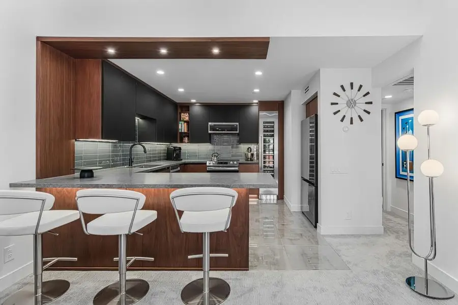 500 E Amado Road #223, Palm Springs, CA 92262 - #2