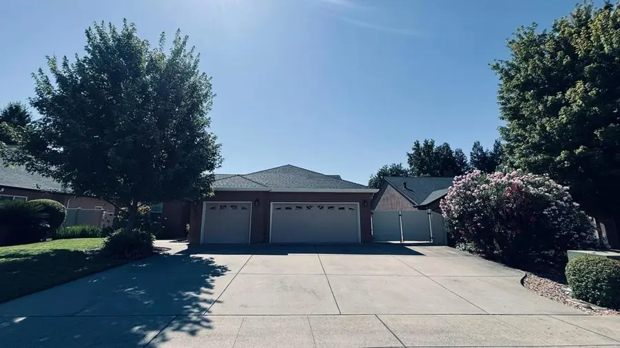 2177 Cadjew Street, Redding, CA 96003 - #3