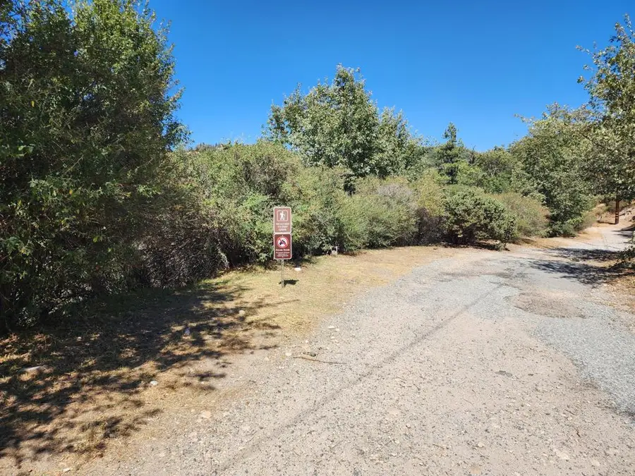 522 Elder Drive, Cedar Glen, CA 92321 - #3