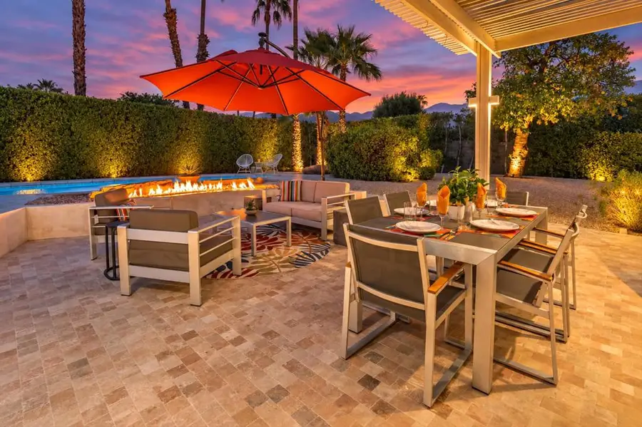 2210 E Calle Papagayo, Palm Springs, CA 92262 - #3