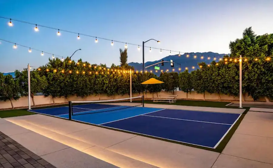 2550 E Via Escuela, Palm Springs, CA 92262 - #2