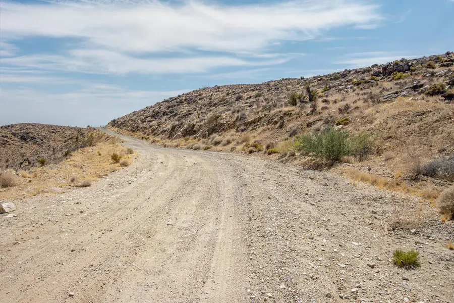 207 Serin Drive, Yucca Valley, CA 92284 - #2