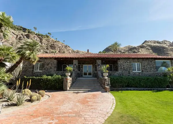 2350 S Araby Drive, Palm Springs, CA 92264