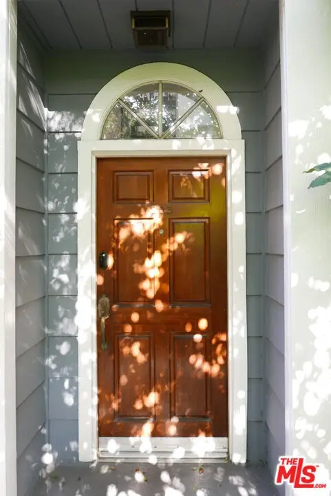 4355 Ventura Canyon Avenue #203, Sherman Oaks, CA 91423 - Image #3