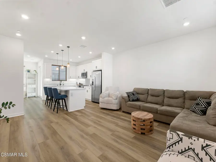 27065 Tanager Lane, Valencia, CA 91381 - Image #3