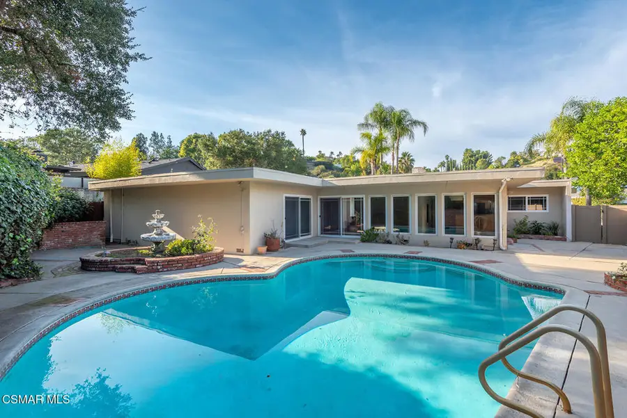 16138 Meadowcrest Road, Sherman Oaks, CA 91403 - Image #2