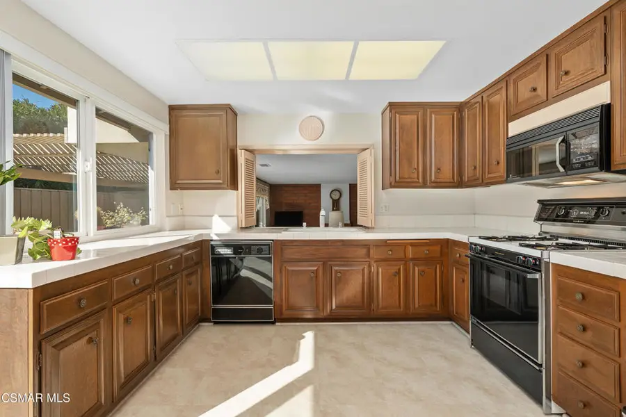 1642 Bucksglen Court, Westlake Village, CA 91361 - Image #3