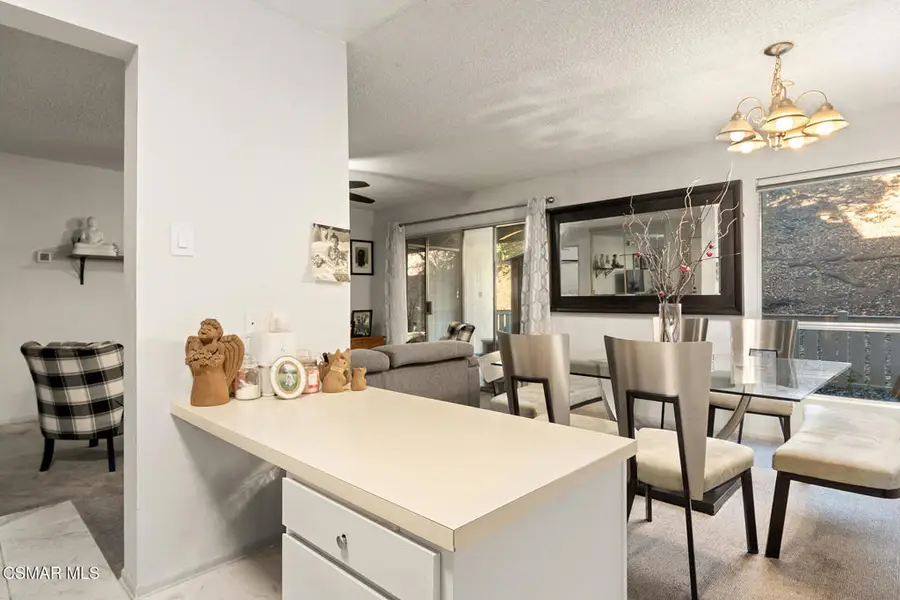 327 Chestnut Hill Court #11, Thousand Oaks, CA 91360 - #2