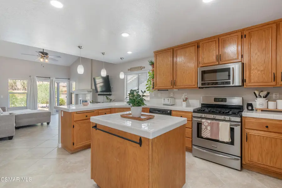 42243 Camden Way, Lancaster, CA 93536 - Image #2