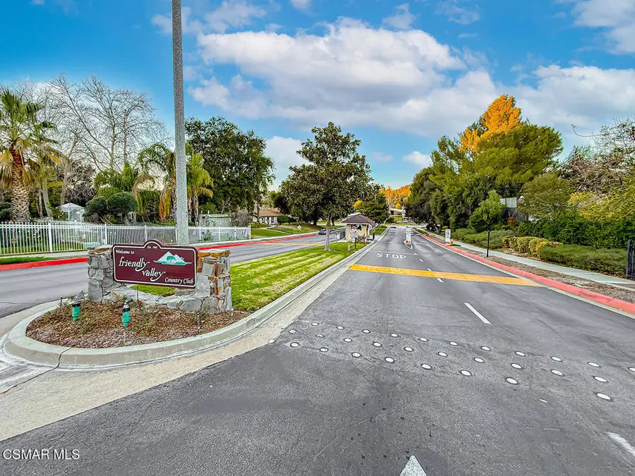 19337 Oak Plaza Court, Newhall, CA 91321 - Image #3