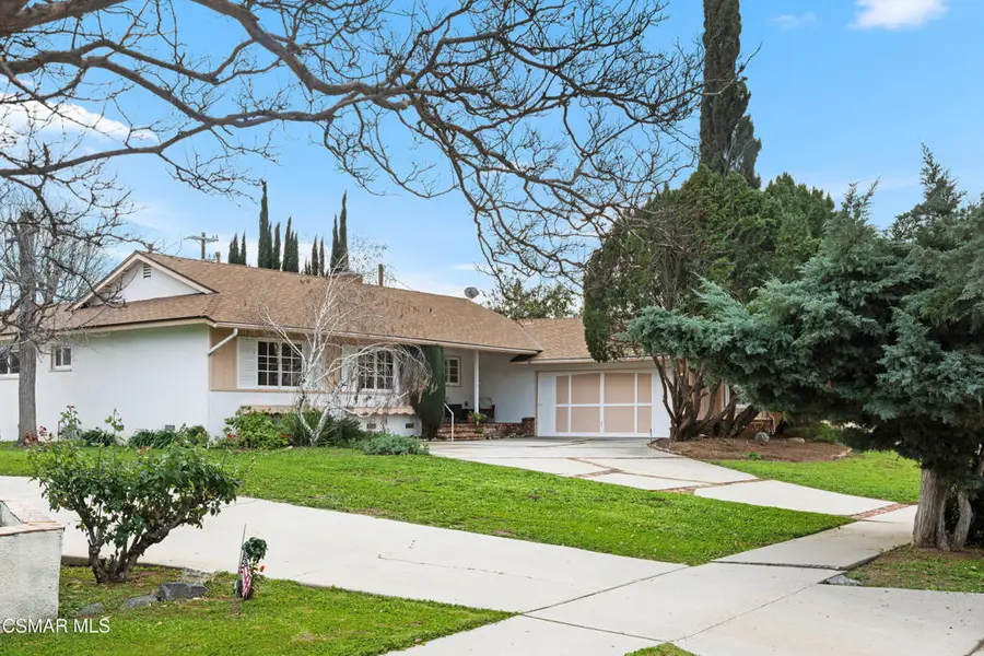 8346 Moorcroft Avenue, West Hills, CA 91304 - Image #2