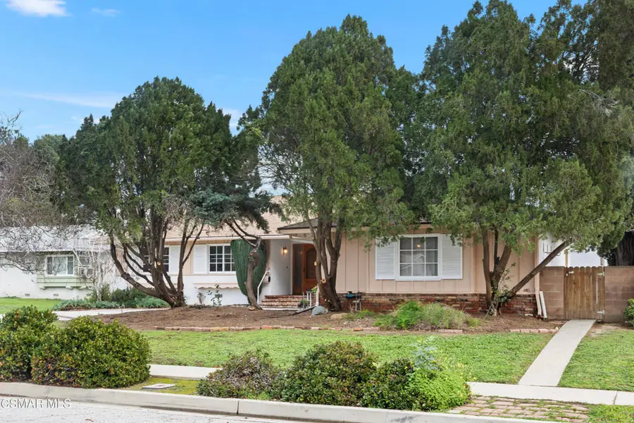 8346 Moorcroft Avenue, West Hills, CA 91304 - Image #3